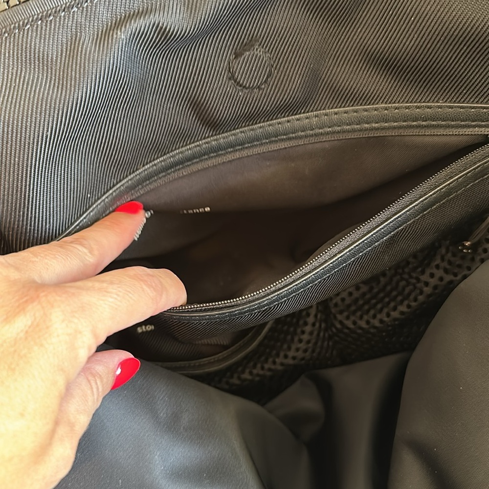 Carry the Day Gym bag by Lululemon. - Picture 12 of 15